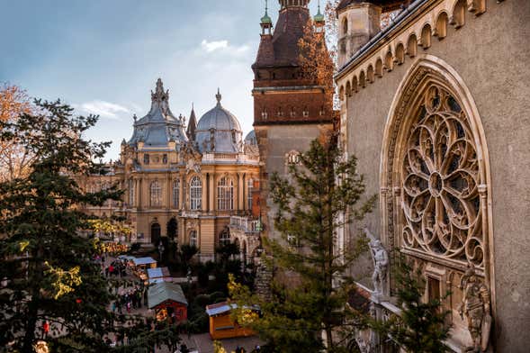 Free Tour of Imperial Budapest