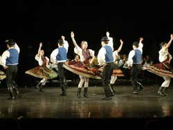 Rajkó dancing