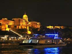 Discovering Budapest by boat