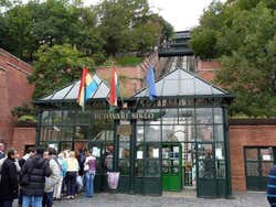 Buda Castle: Funicular
